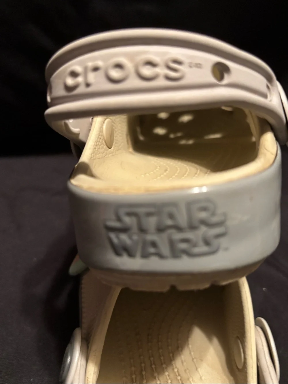 CROCS Kids Beige & Light Green Baby Yoda Clog with Jibbitz sz-C12